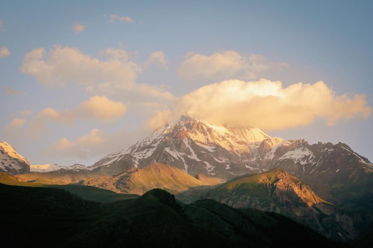Hotel Heaven Hill à Kazbegi Extérieur photo